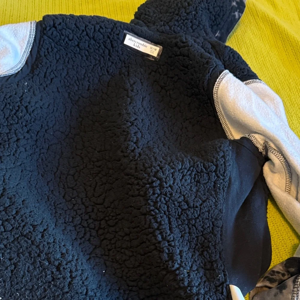 abercrombie kids black and gray tie-dye zip hoodie